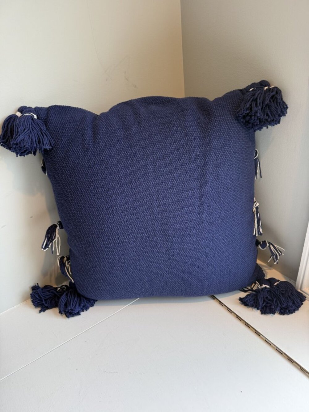 NWT Anthropologie Fabina Tasseled Home Decor Pillow Navy Blue 20 x 20 $88 [jb] - Picture 6 of 8